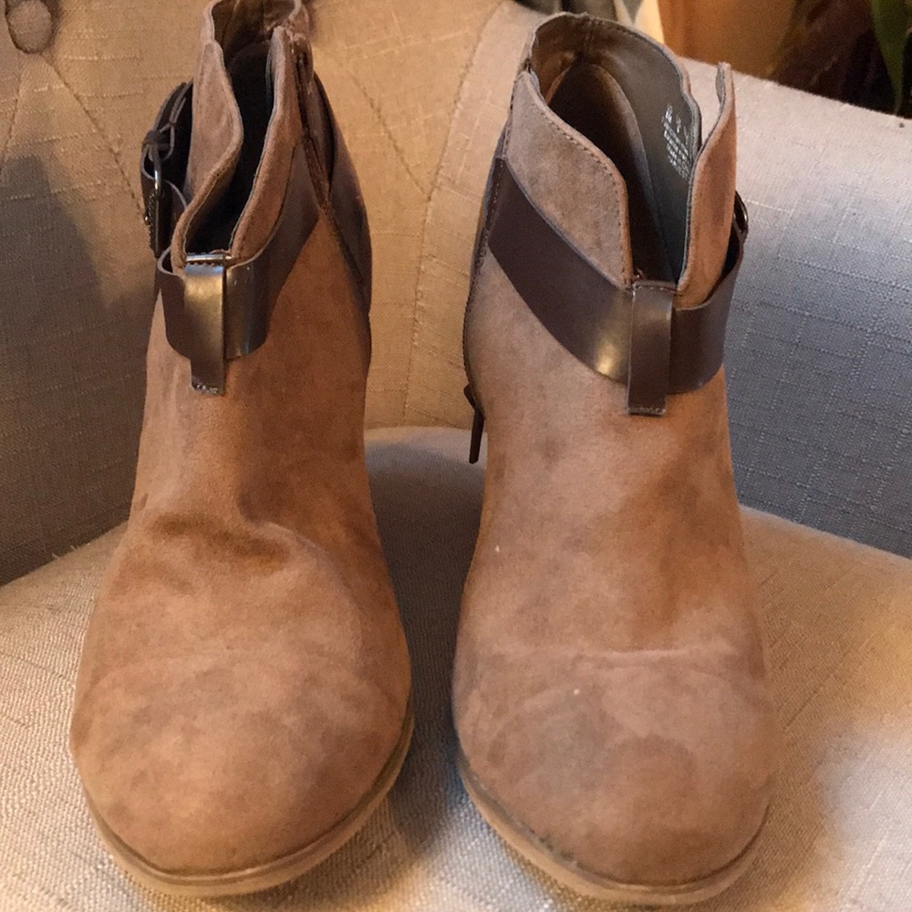 Carlos Santana Booties - Picture 2 of 5